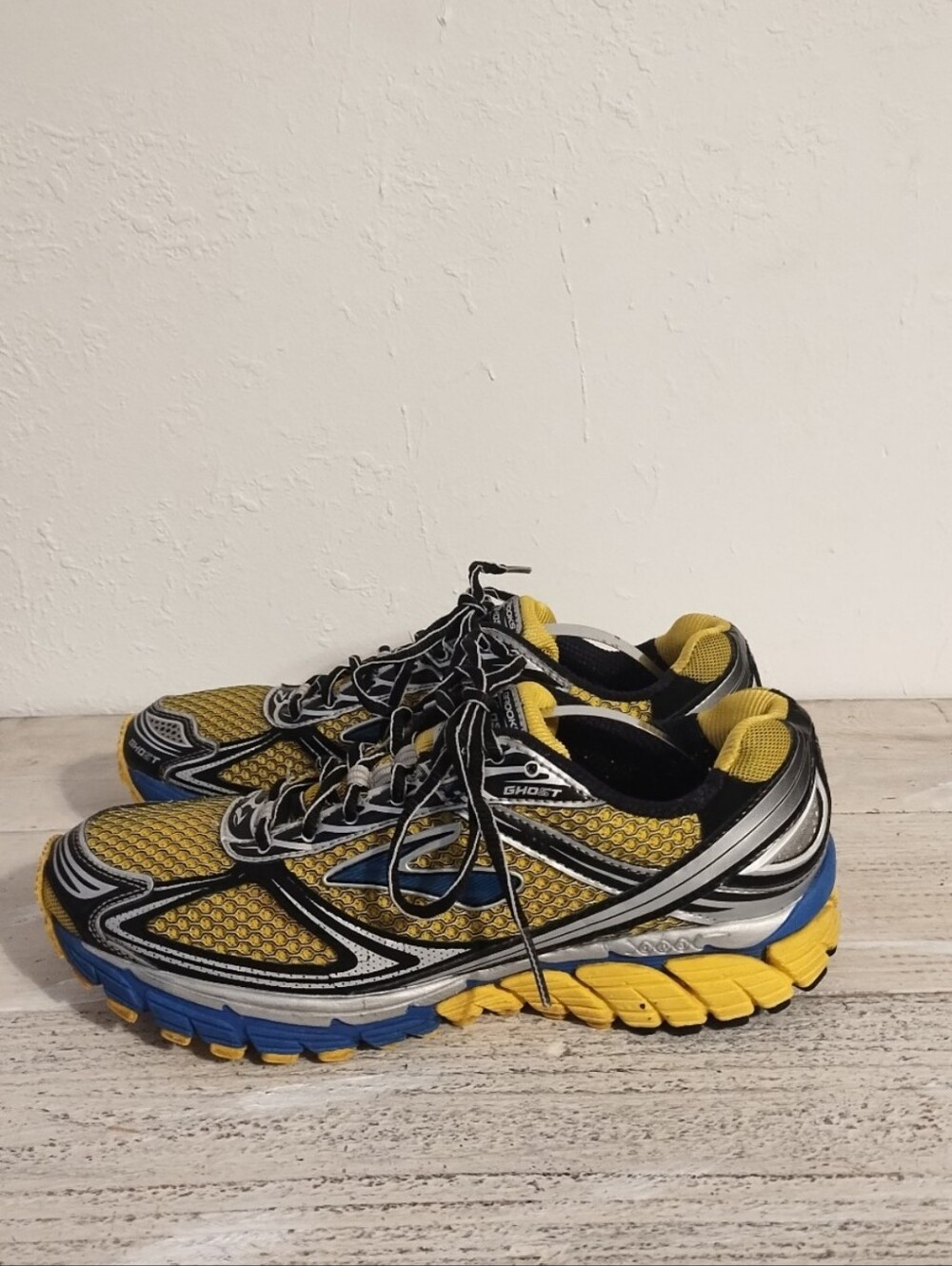 Brooks Ghost 5 Running Shoes Men's Yellow Athletic is a high-end Running men8.5